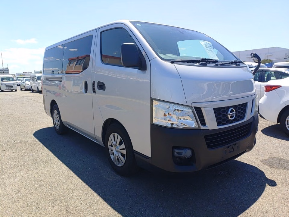 NISSAN NV350 CARAVAN