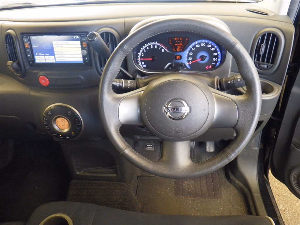 NISSAN CUBE