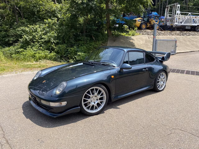 PORSCHE 911