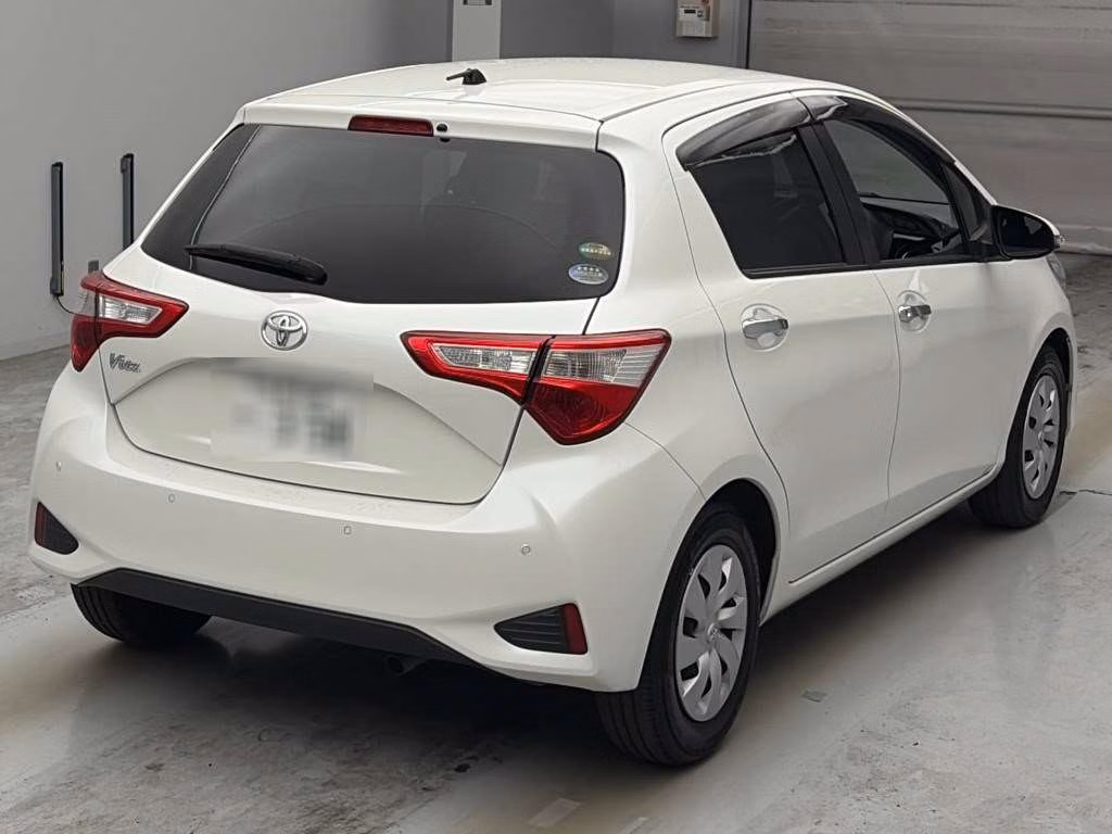 TOYOTA VITZ