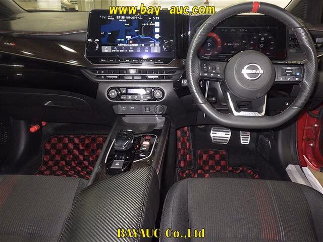 NISSAN AURA