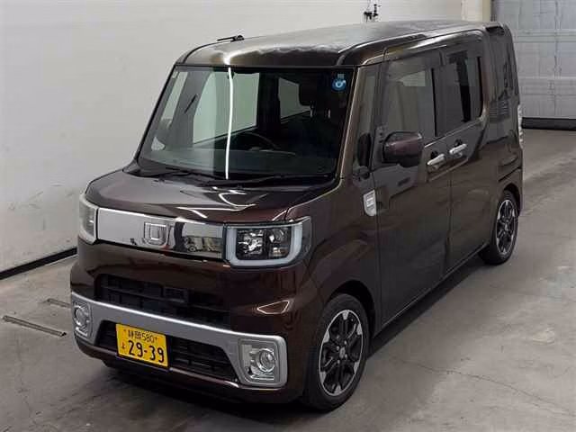 DAIHATSU WAKE