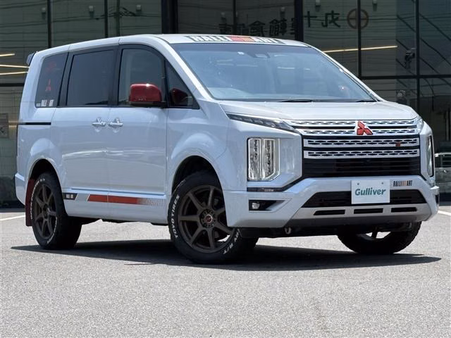 MITSUBISHI DELICA D:5