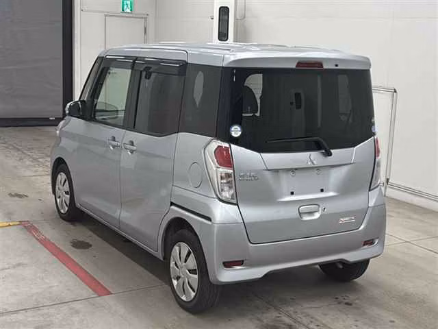 MITSUBISHI EK SPACE