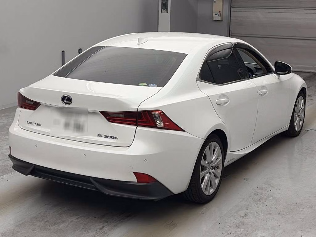 LEXUS IS300H