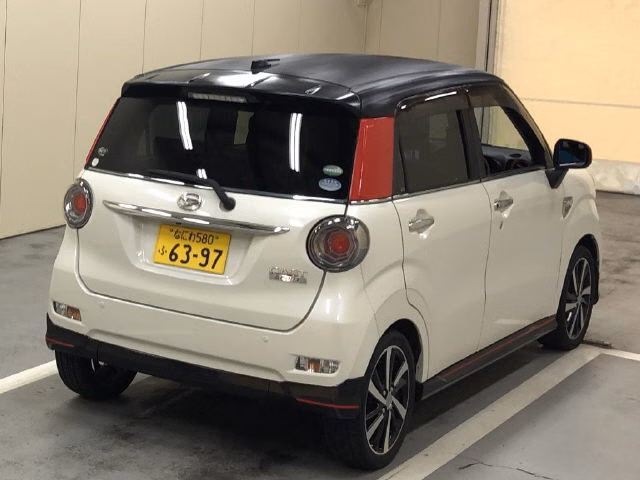 DAIHATSU CAST