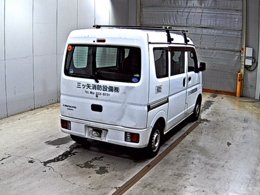 MITSUBISHI MINICAB