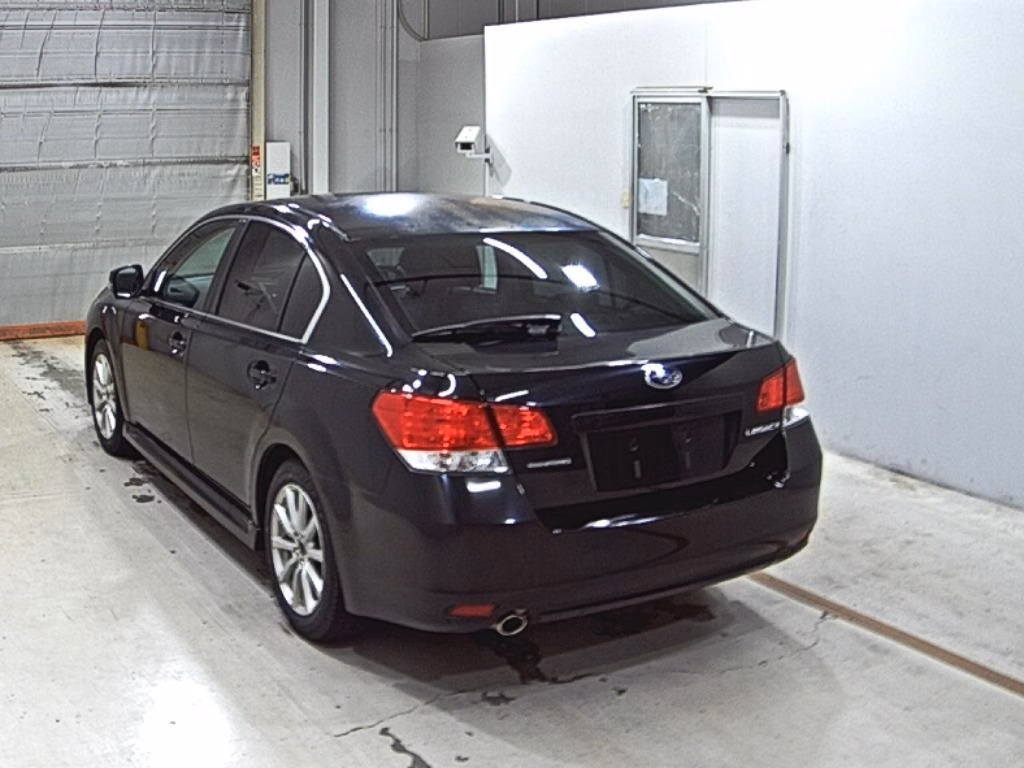 SUBARU LEGACY B4