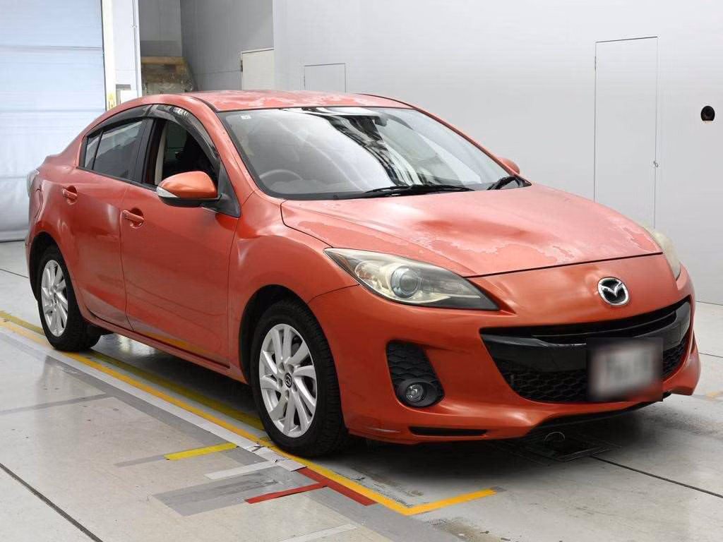 MAZDA AXELA
