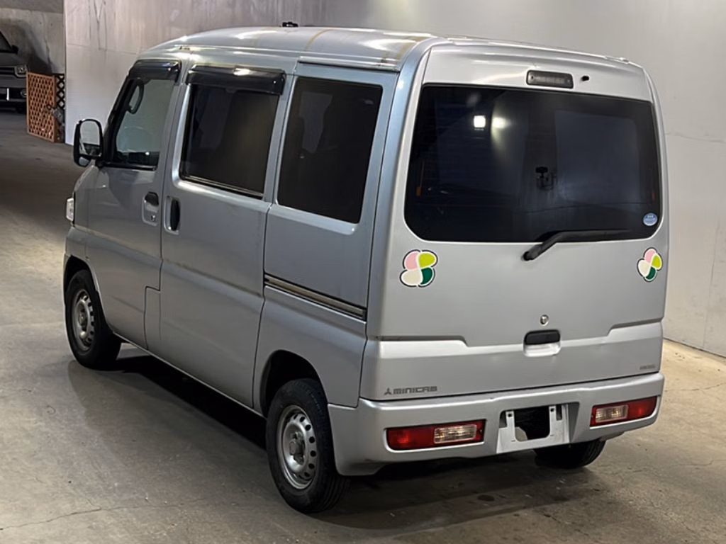 MITSUBISHI MINICAB