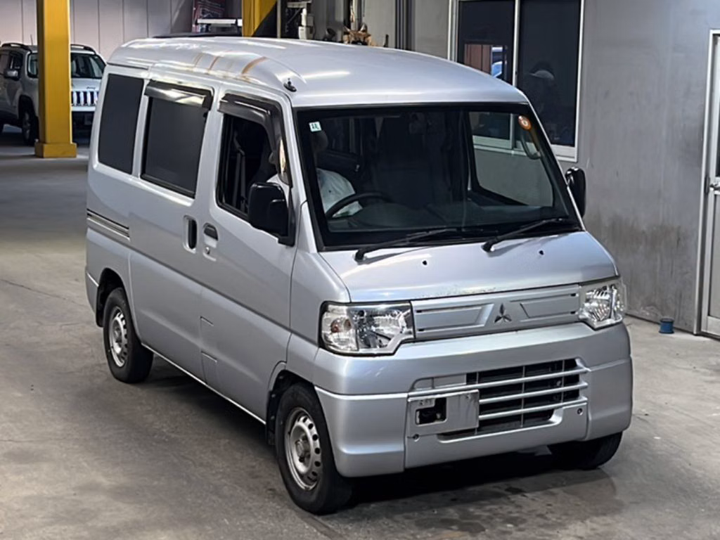 MITSUBISHI MINICAB