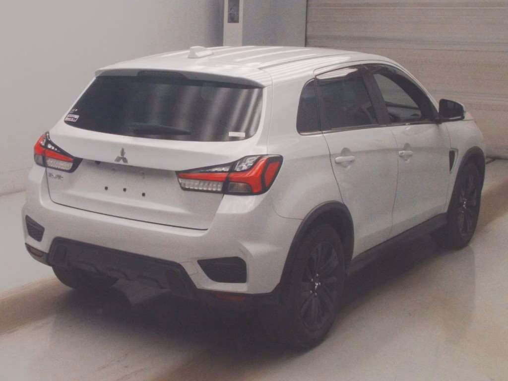 MITSUBISHI RVR