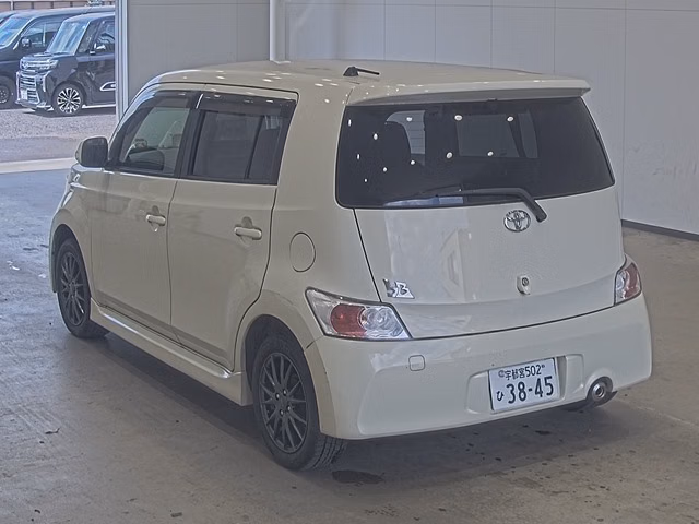 TOYOTA BB