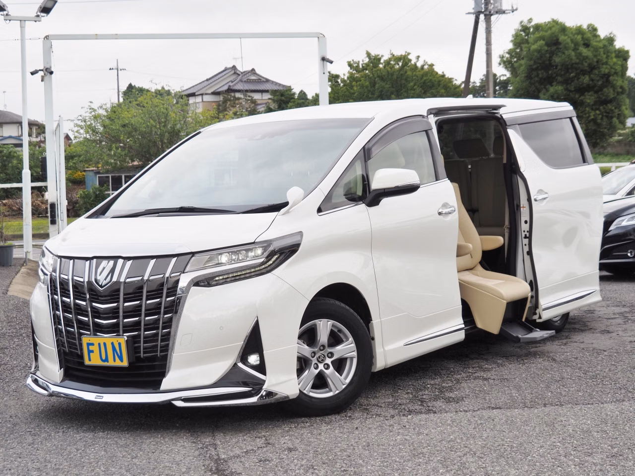 TOYOTA ALPHARD