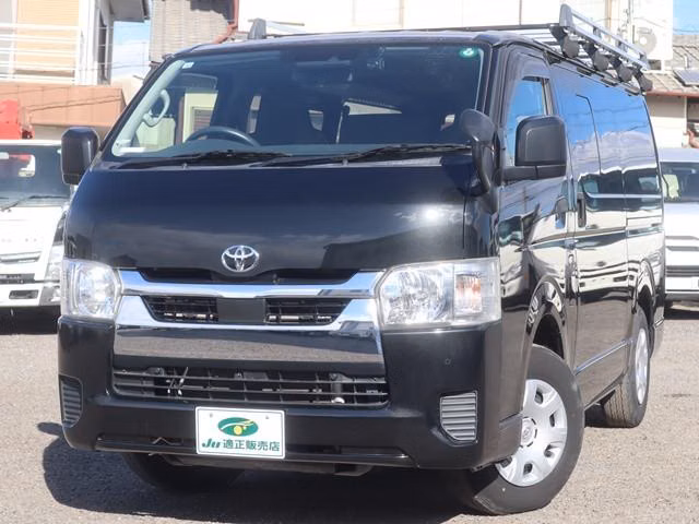 TOYOTA REGIUS ACE