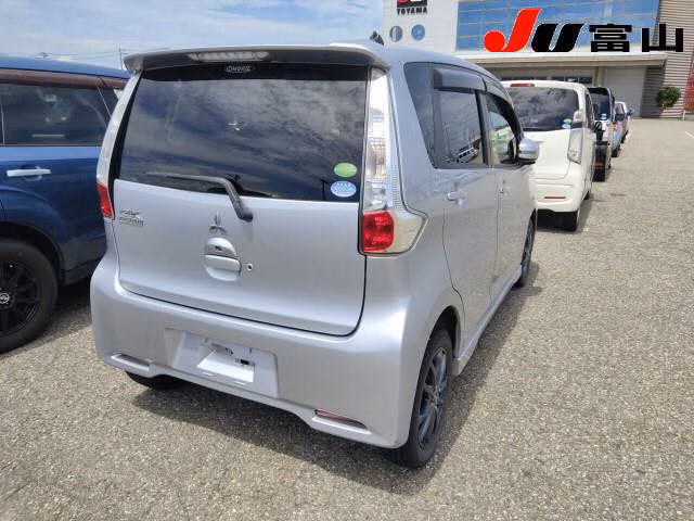 MITSUBISHI EK CUSTOM