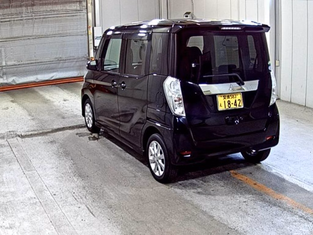 MITSUBISHI EK SPACE