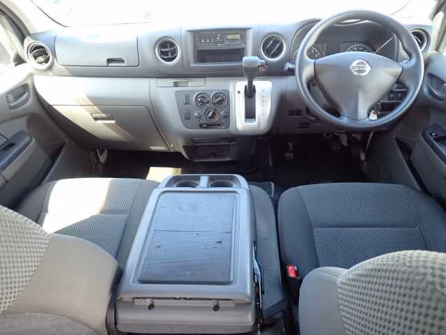 NISSAN NV350 CARAVAN