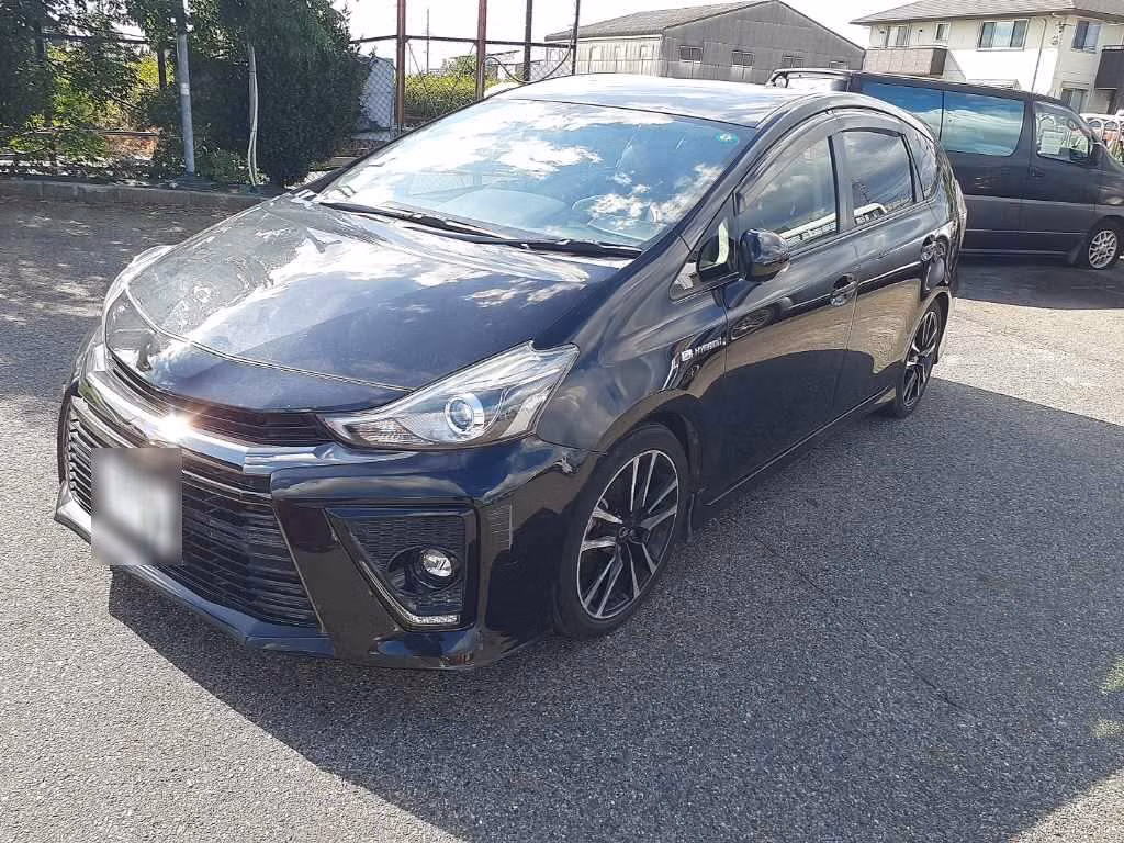 TOYOTA PRIUS ALPHA