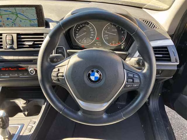 BMW 1-SERIES