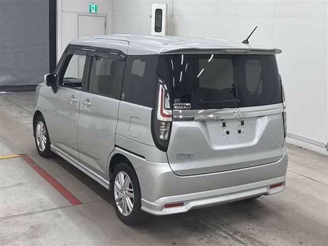 MITSUBISHI DELICA D:2