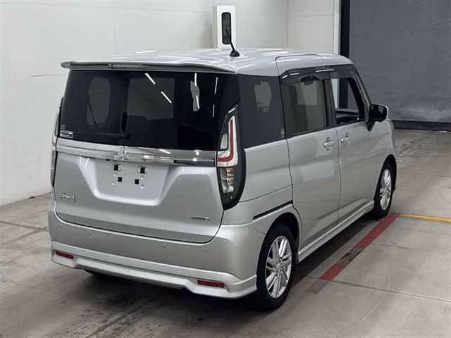 MITSUBISHI DELICA D:2