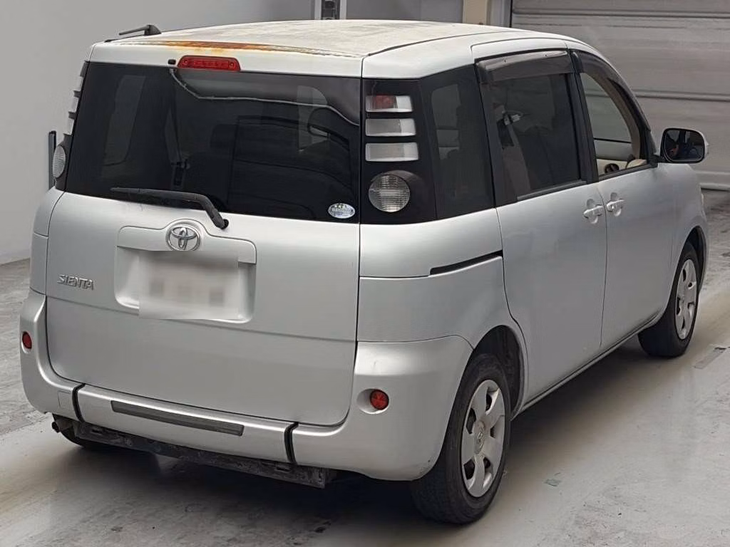 TOYOTA SIENTA