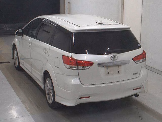 TOYOTA WISH