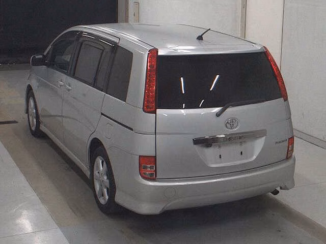 TOYOTA ISIS