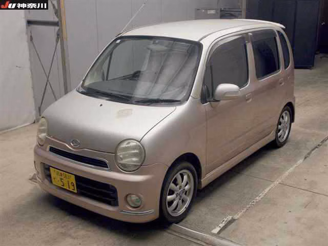 DAIHATSU MOVE LATTE