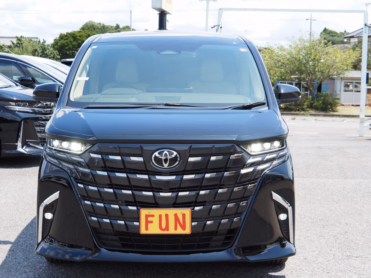TOYOTA ALPHARD
