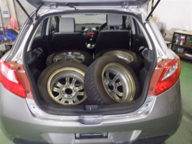 MAZDA DEMIO