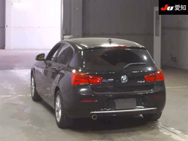 BMW 1-SERIES