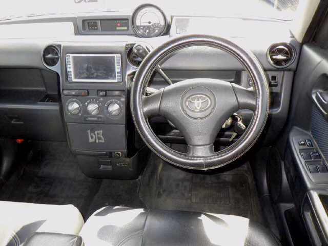 TOYOTA BB