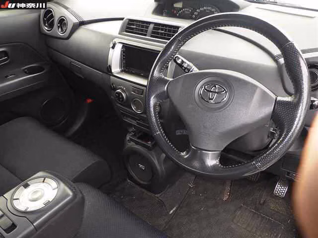 TOYOTA BB