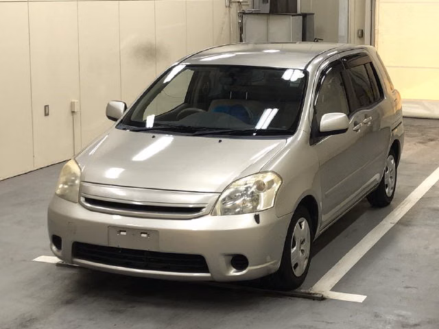 TOYOTA RAUM