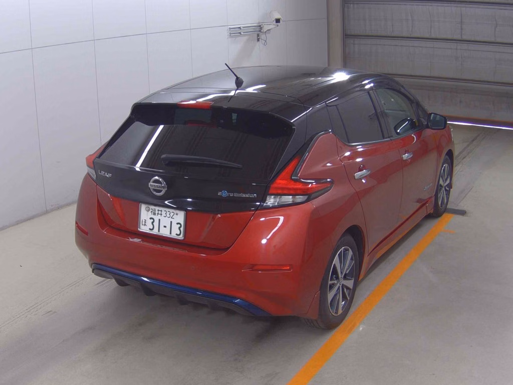 NISSAN LEAF