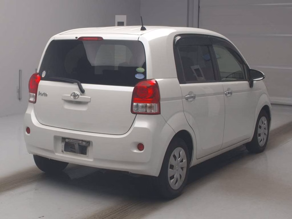 TOYOTA PORTE