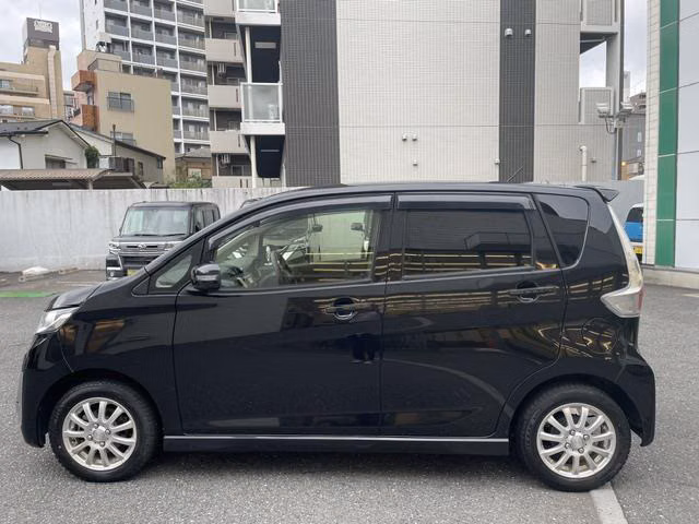 MITSUBISHI EK CUSTOM