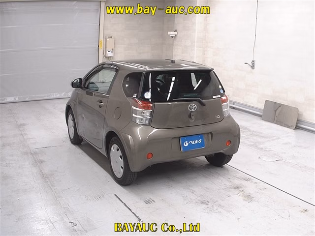 TOYOTA IQ