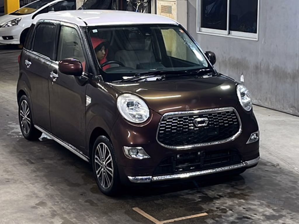 DAIHATSU CAST