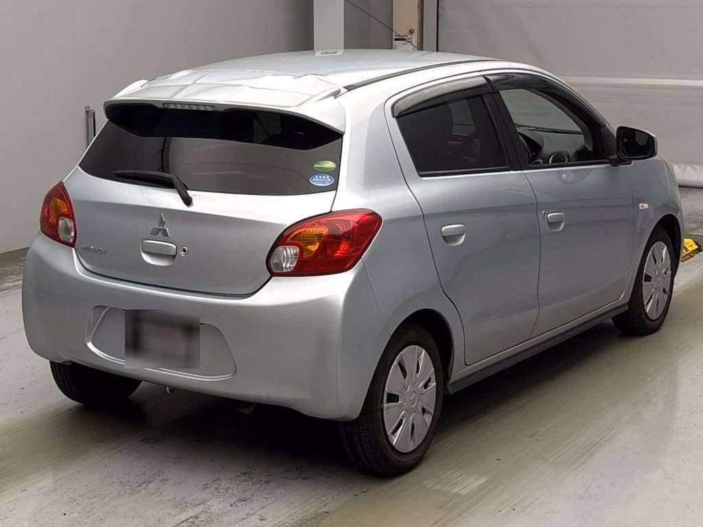 MITSUBISHI MIRAGE