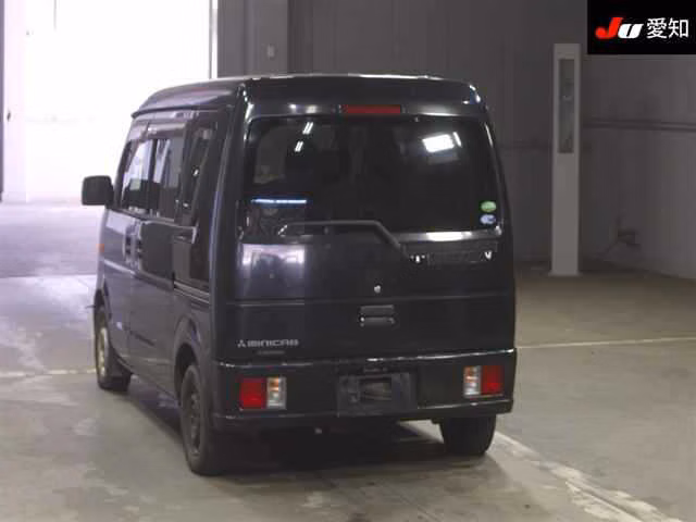 MITSUBISHI MINICAB