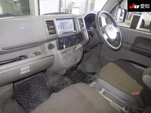 MITSUBISHI MINICAB