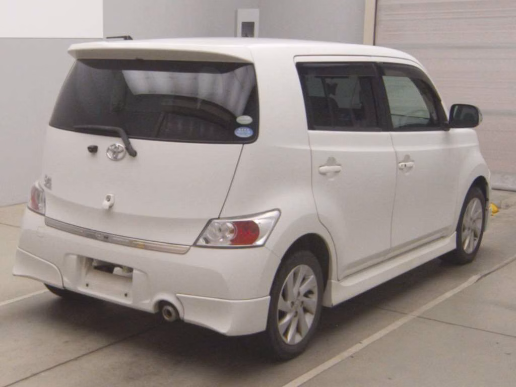 TOYOTA BB