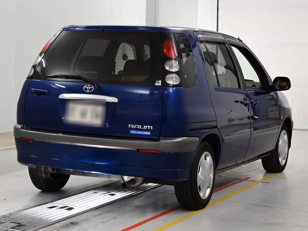 TOYOTA RAUM