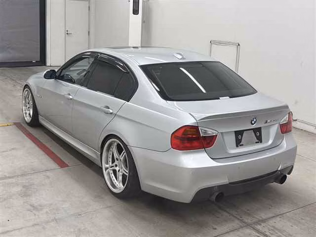 BMW 3-SERIES