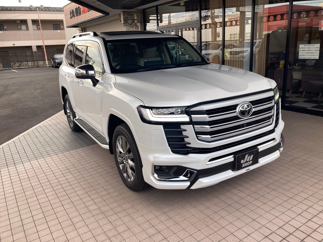 TOYOTA LAND CRUISER