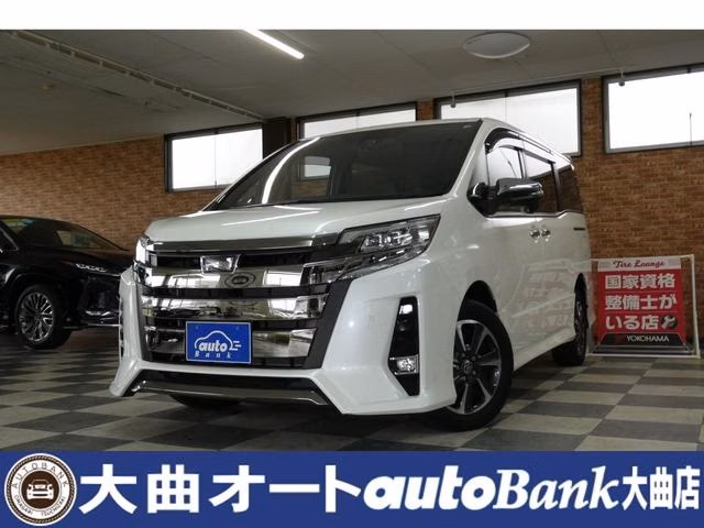 TOYOTA NOAH