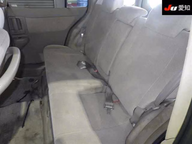 TOYOTA RAUM